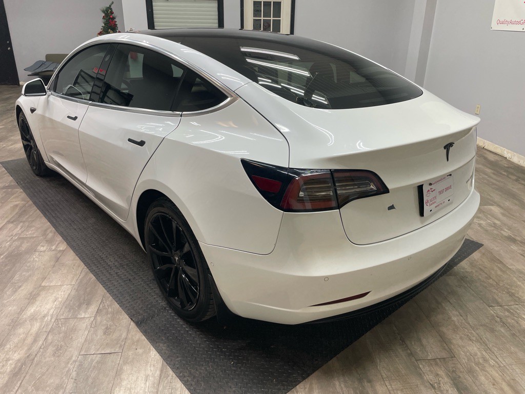 2020 Tesla Model 3 Image 9