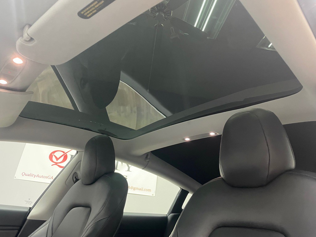 2020 Tesla Model 3 Image 27