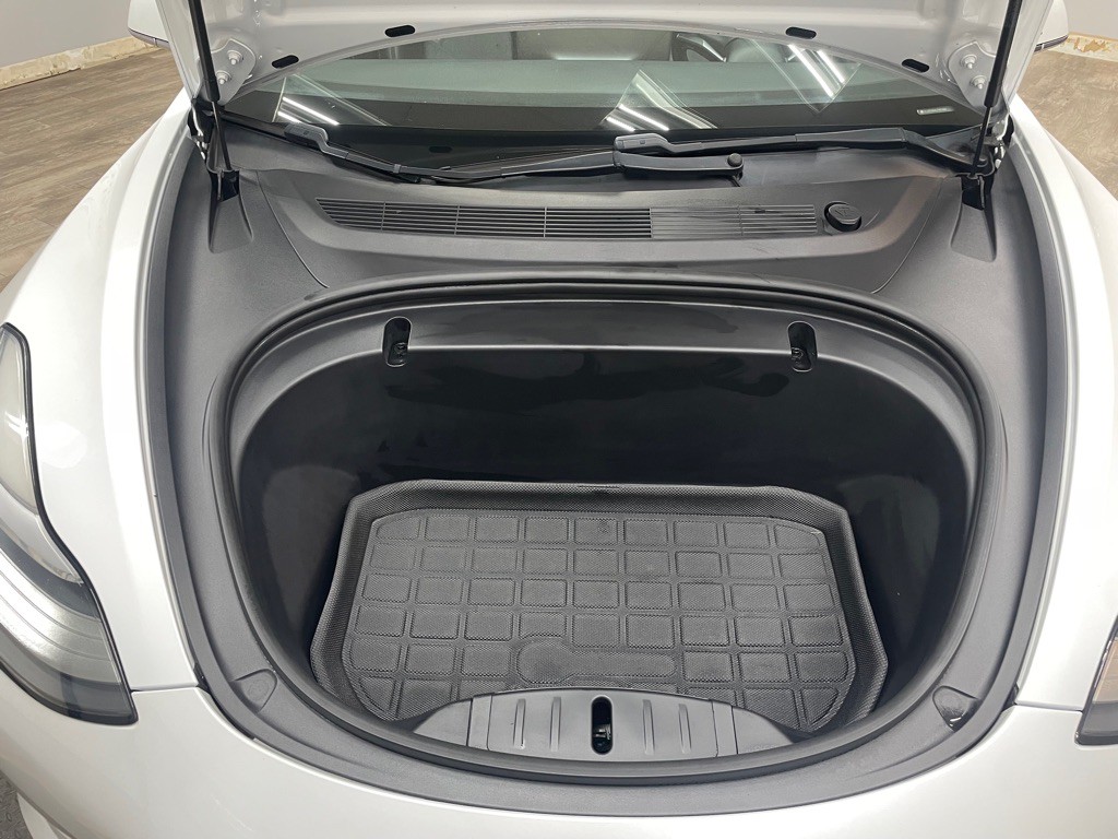 2020 Tesla Model 3 Image 43