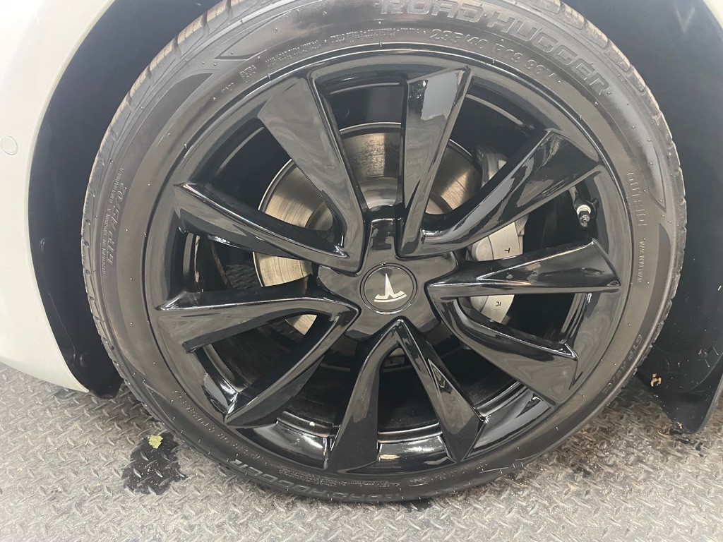 2020 Tesla Model 3 Image 44