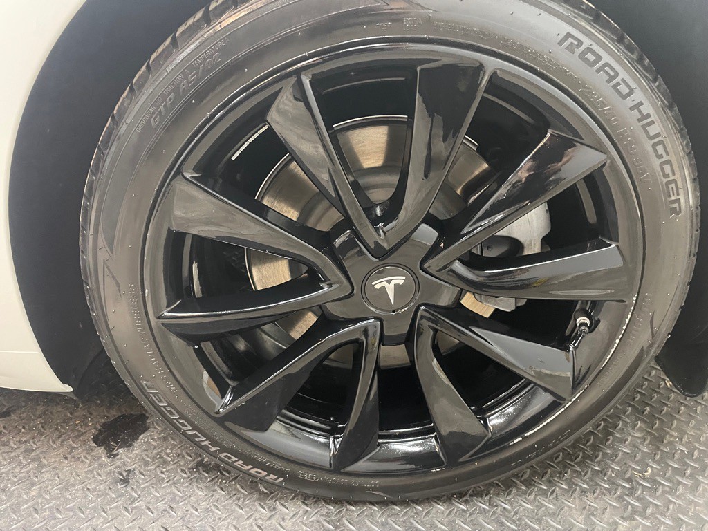 2020 Tesla Model 3 Image 45