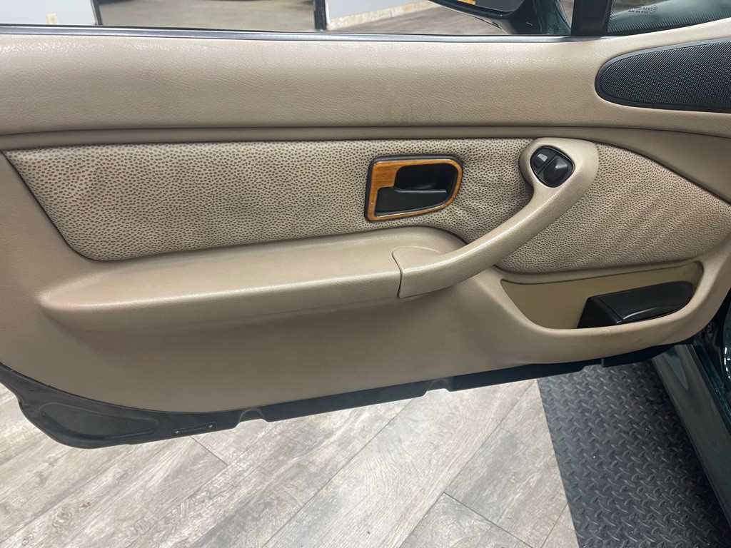 1997 BMW Z3 Image 28