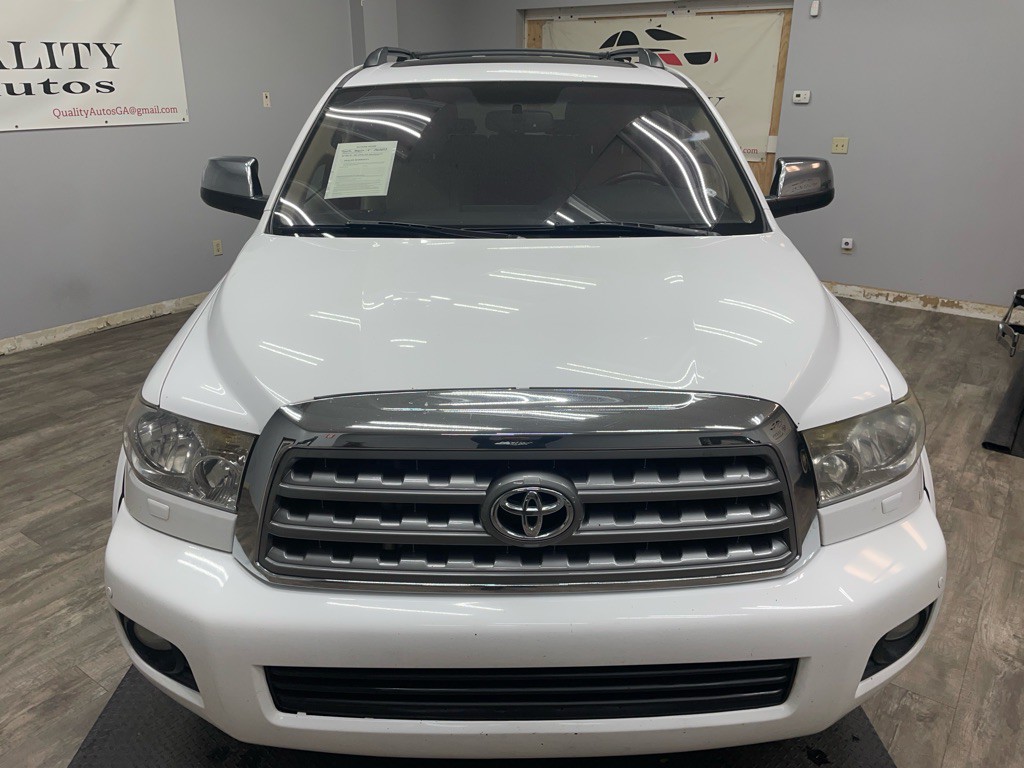 2015 Toyota Sequoia Image 12