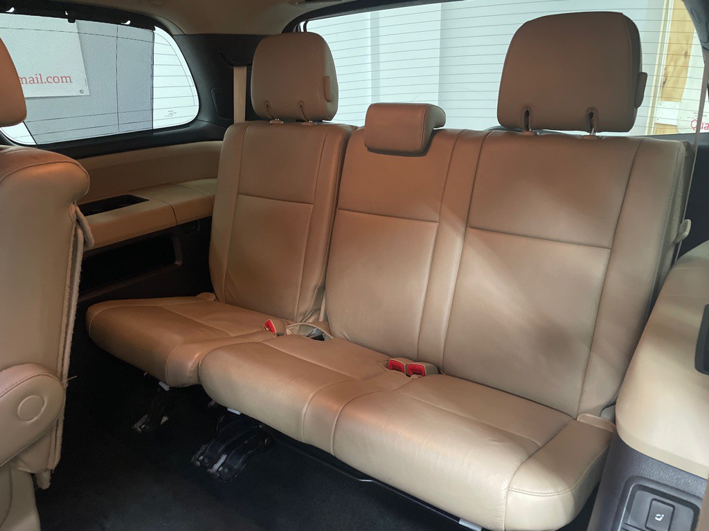 2015 Toyota Sequoia Image 47