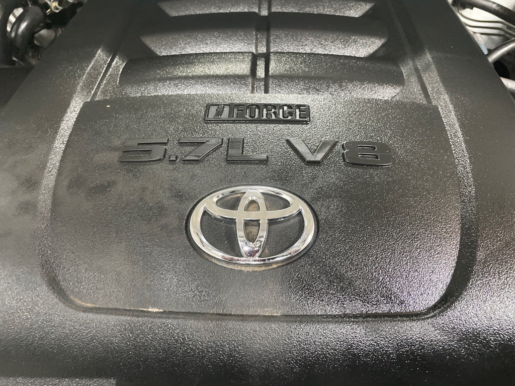 2015 Toyota Sequoia Image 55