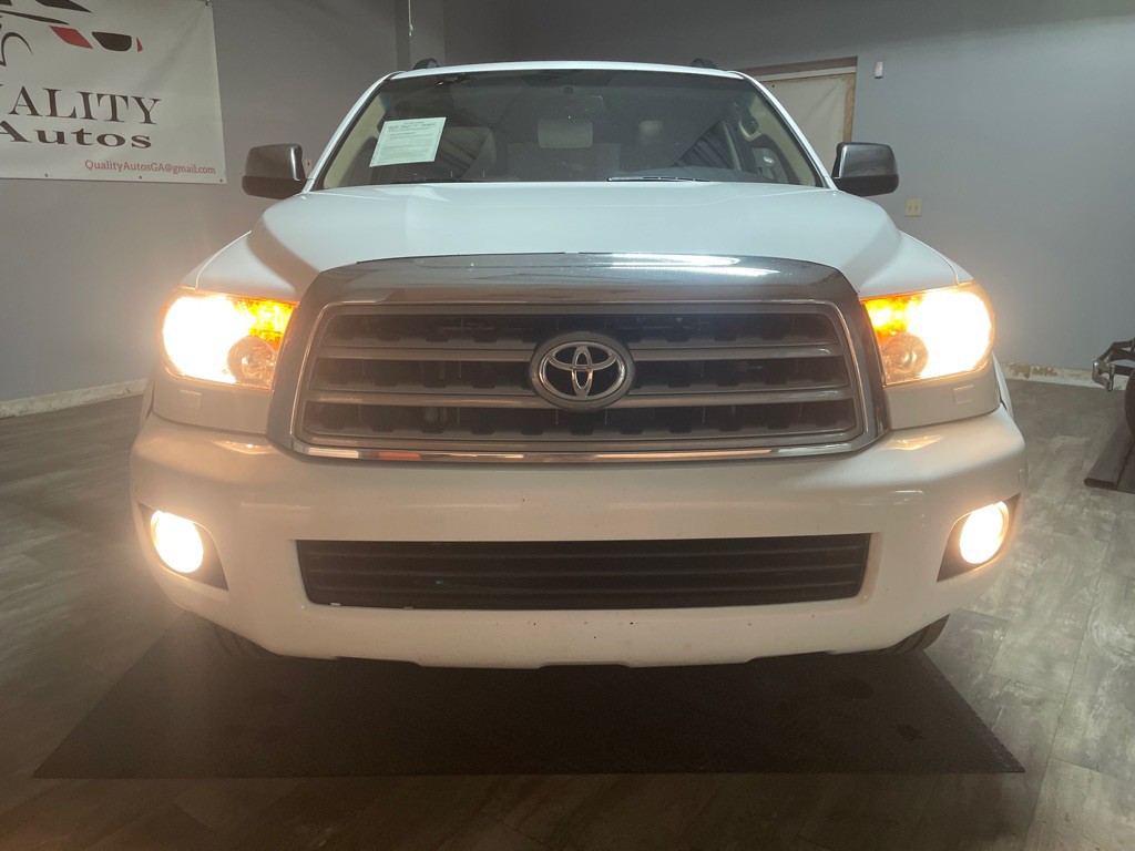 2015 Toyota Sequoia Image 62