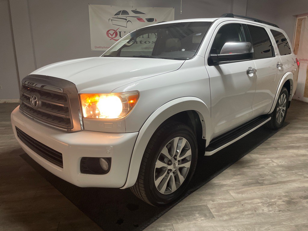 2015 Toyota Sequoia Image 63