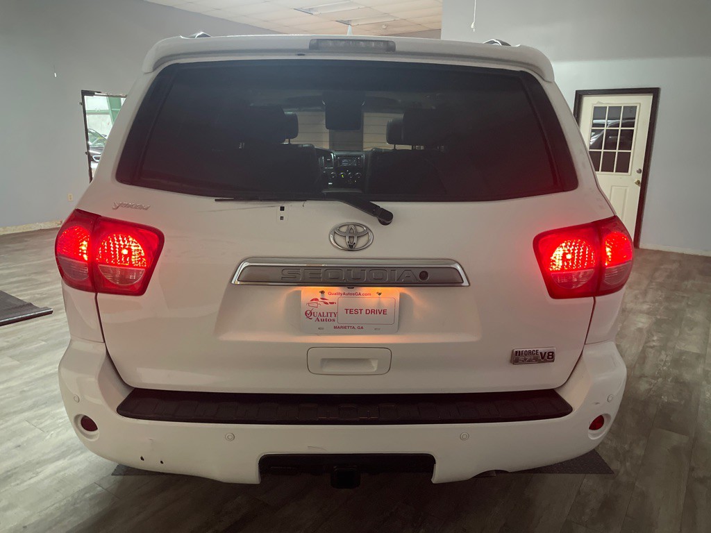 2015 Toyota Sequoia Image 64