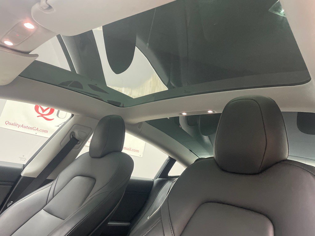 2020 Tesla Model 3 Image 26