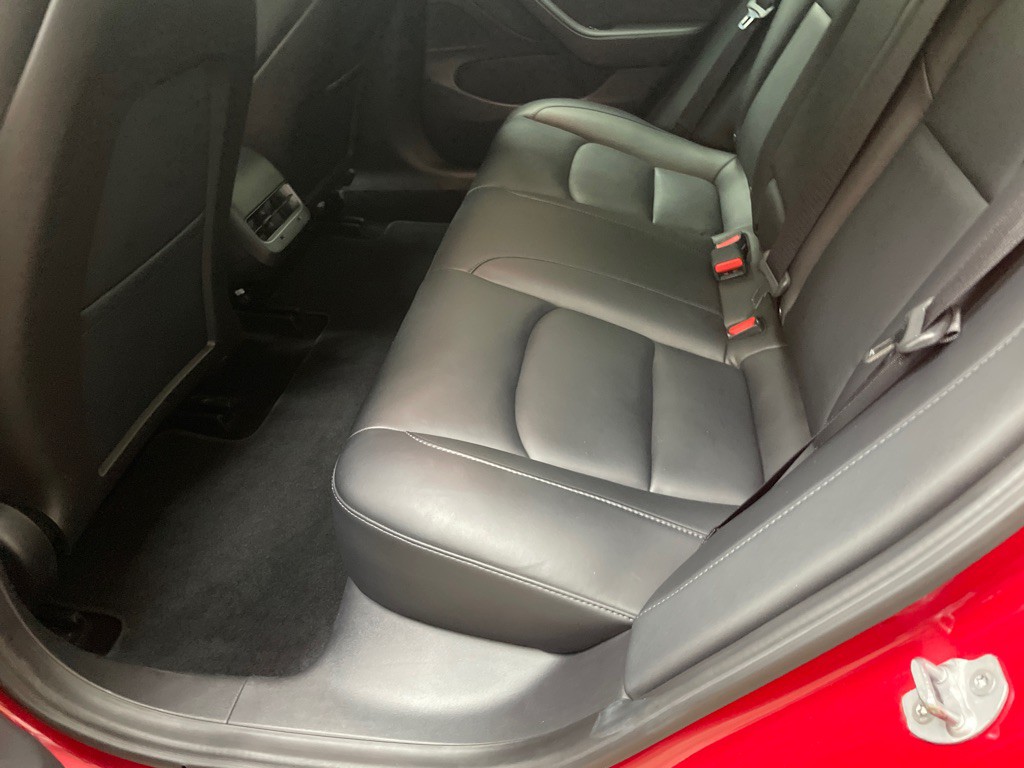 2020 Tesla Model 3 Image 29