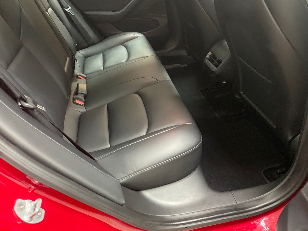 2020 Tesla Model 3 Image 33