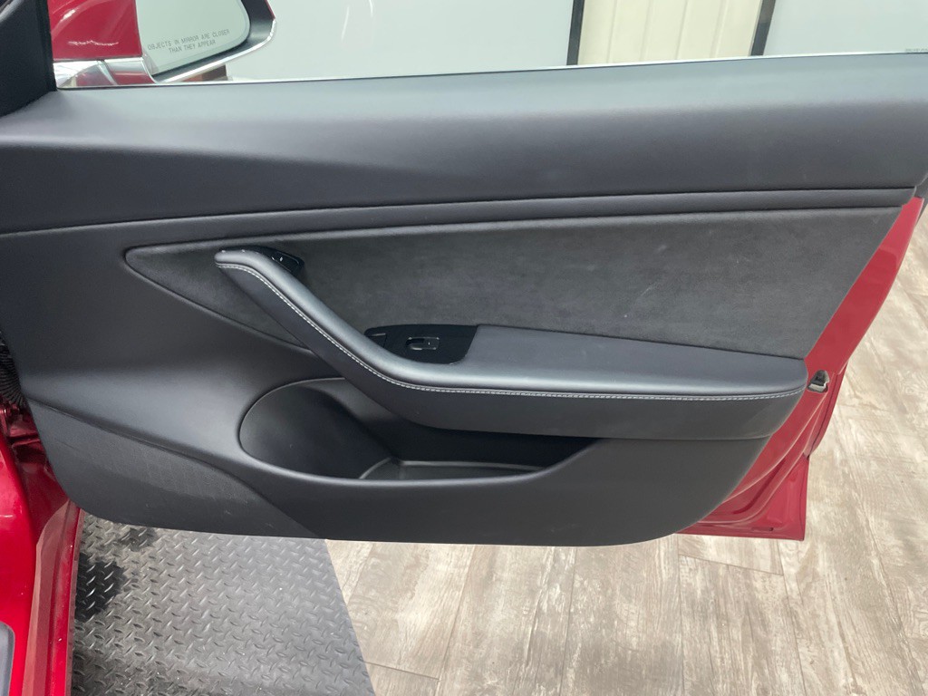 2020 Tesla Model 3 Image 36