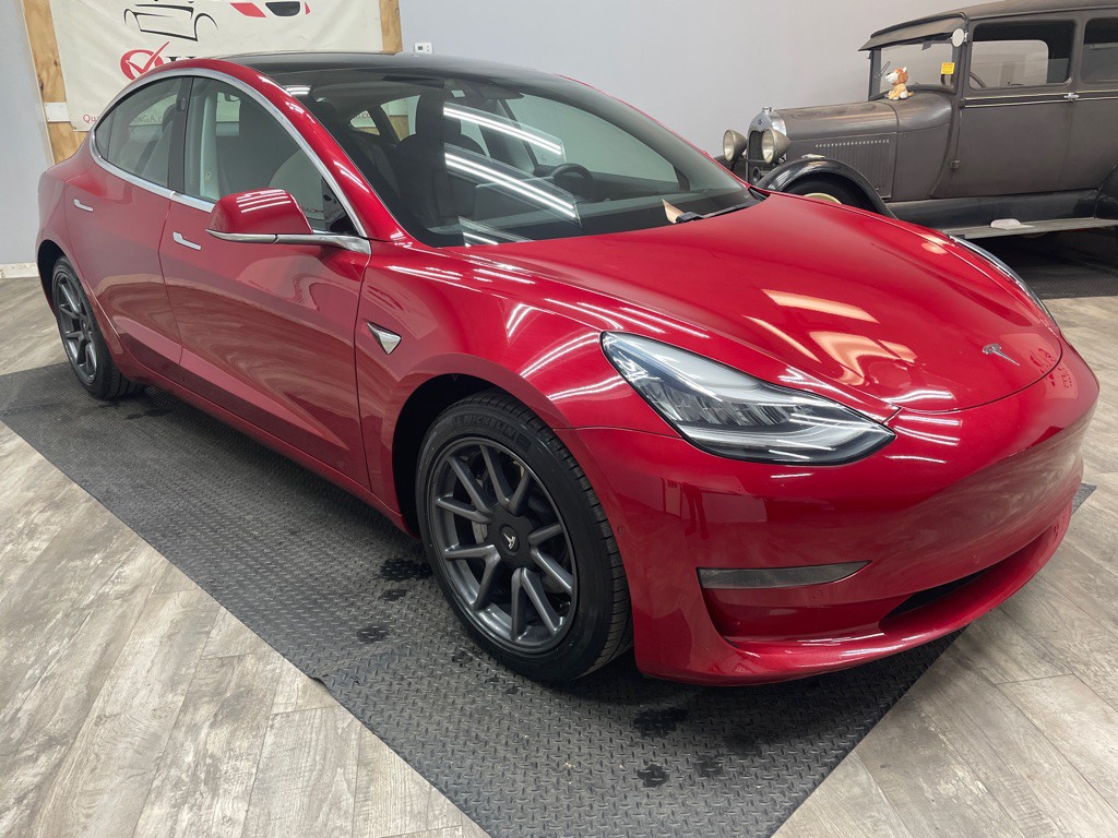 2020 Tesla Model 3 Image 13