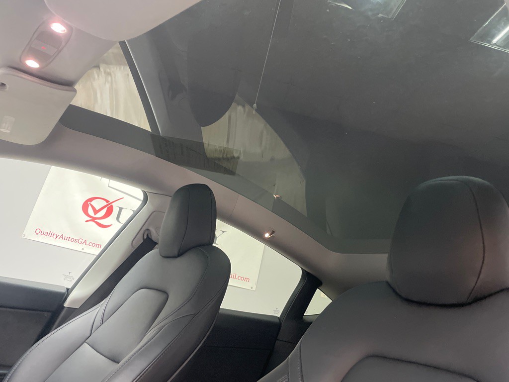 2020 Tesla Model Y Image 25