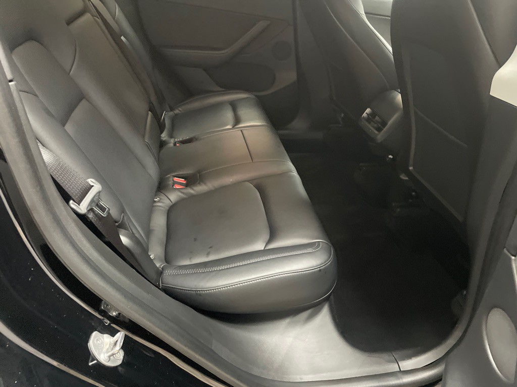 2020 Tesla Model Y Image 33