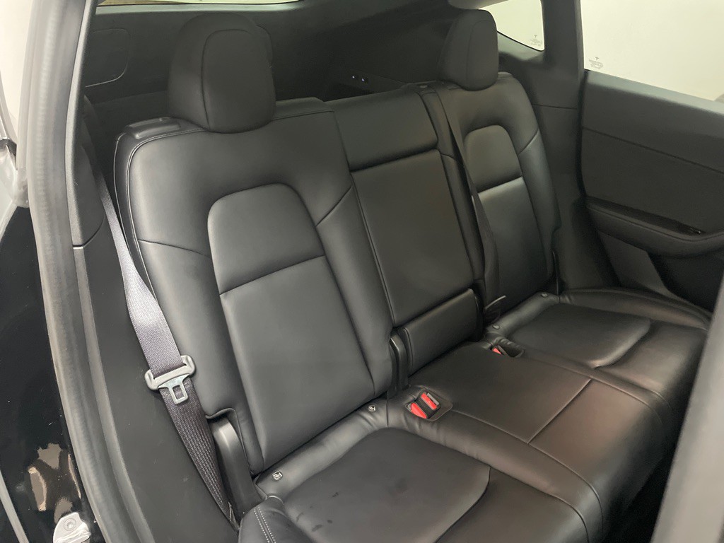 2020 Tesla Model Y Image 34