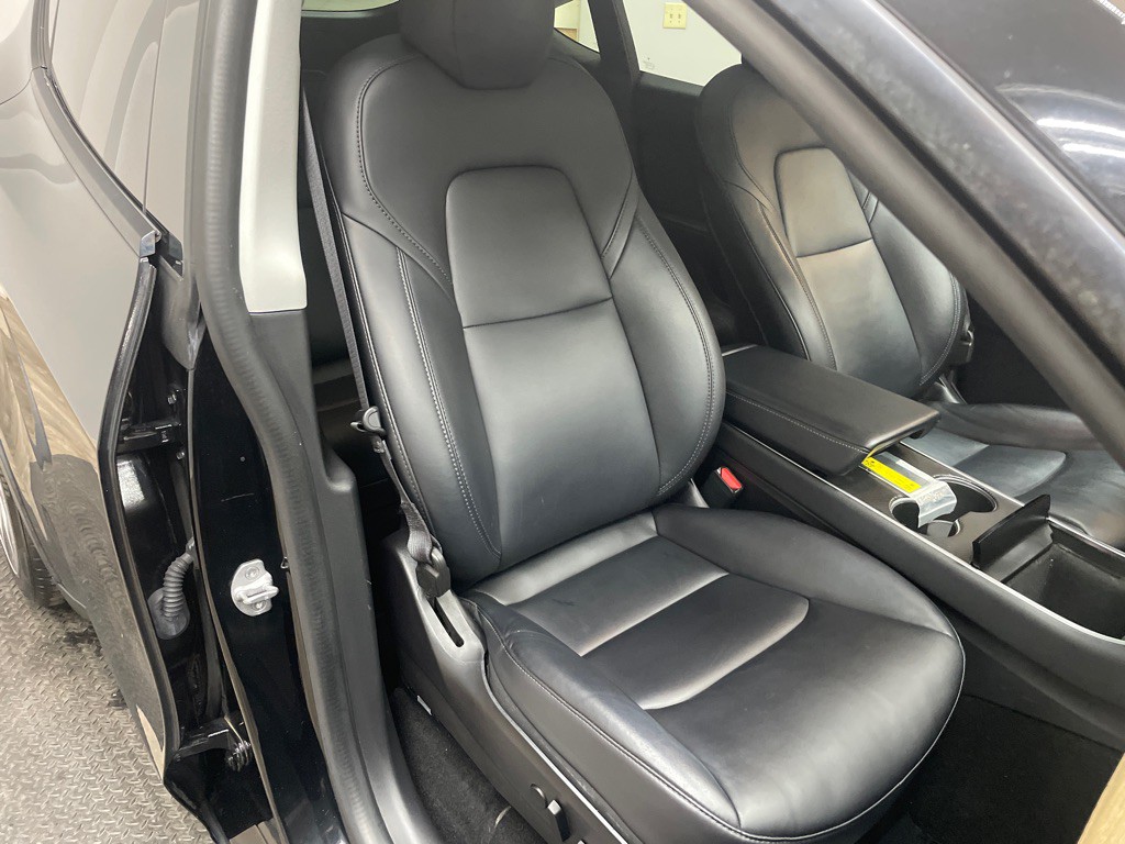 2020 Tesla Model Y Image 39