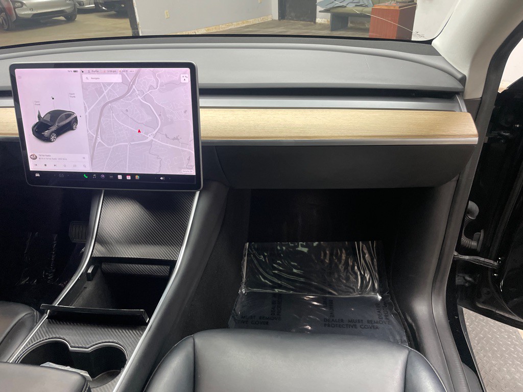 2020 Tesla Model Y Image 40