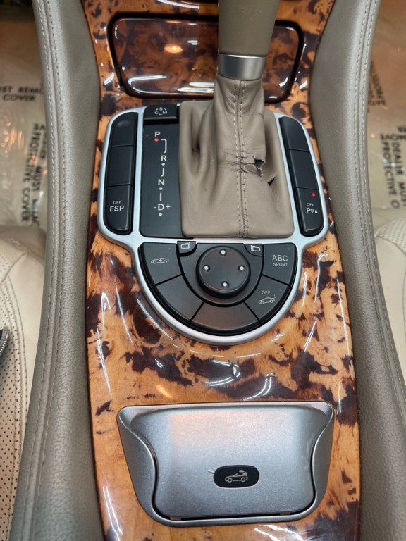 2011 Mercedes-Benz SL-Class Image 27