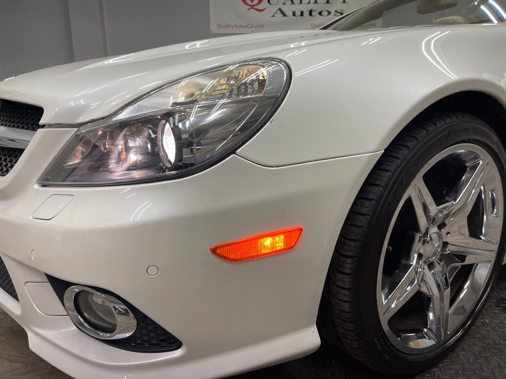 2011 Mercedes-Benz SL-Class Image 43