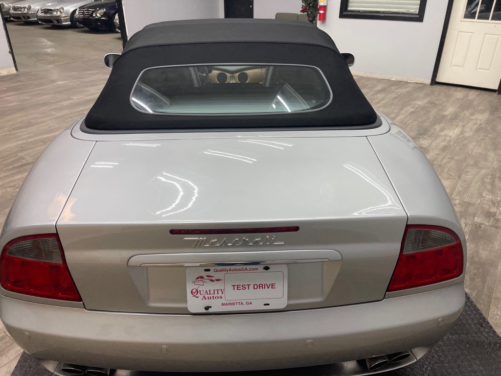 2004 Maserati Spyder Image 12