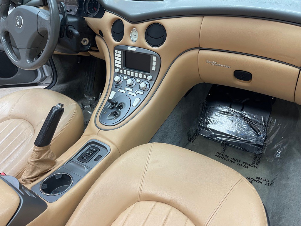 2004 Maserati Spyder Image 28