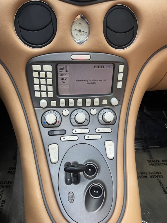2004 Maserati Spyder Image 38