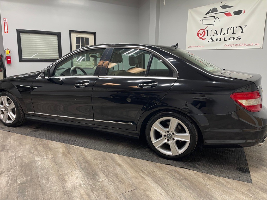 2010 Mercedes-Benz C-Class Image 16