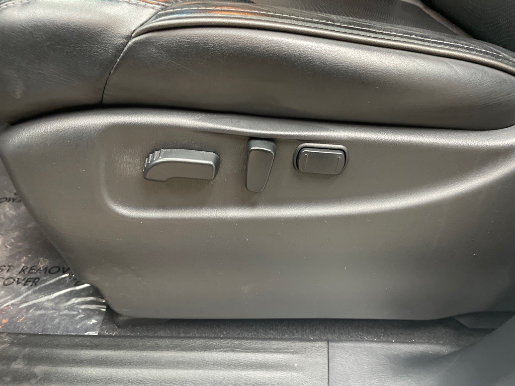 2016 INFINITI QX80 Image 17