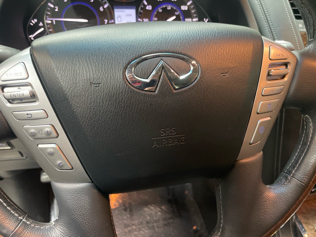 2016 INFINITI QX80 Image 20