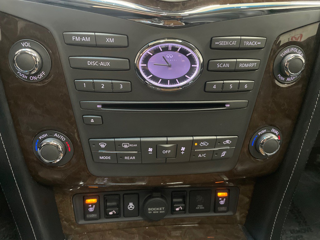 2016 INFINITI QX80 Image 27