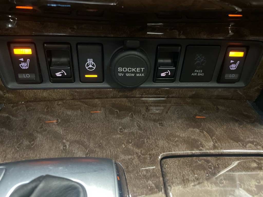 2016 INFINITI QX80 Image 28