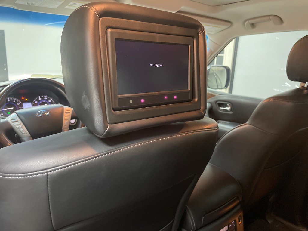 2016 INFINITI QX80 Image 37