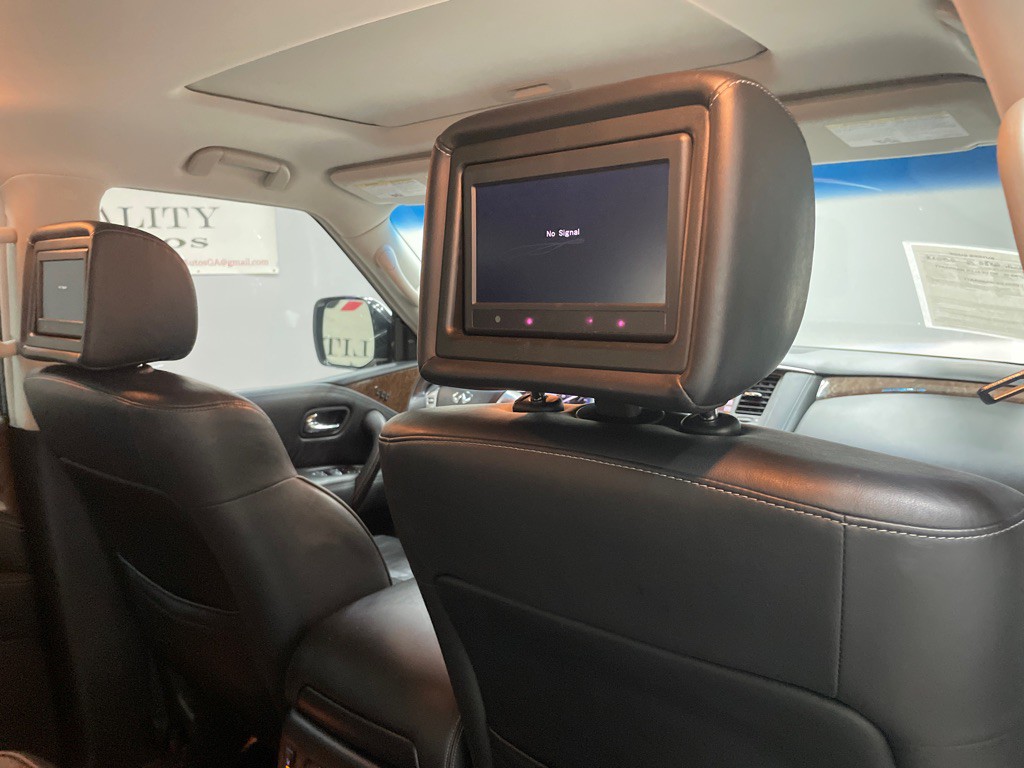 2016 INFINITI QX80 Image 44