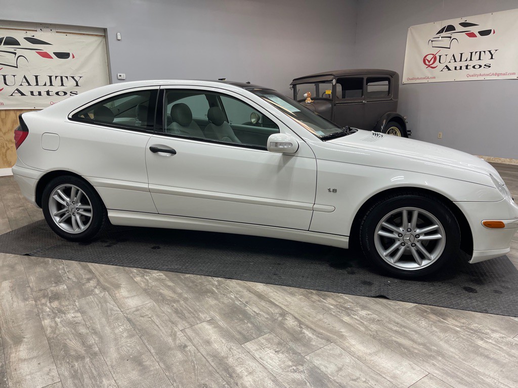 2003 Mercedes-Benz C-Class Image 6