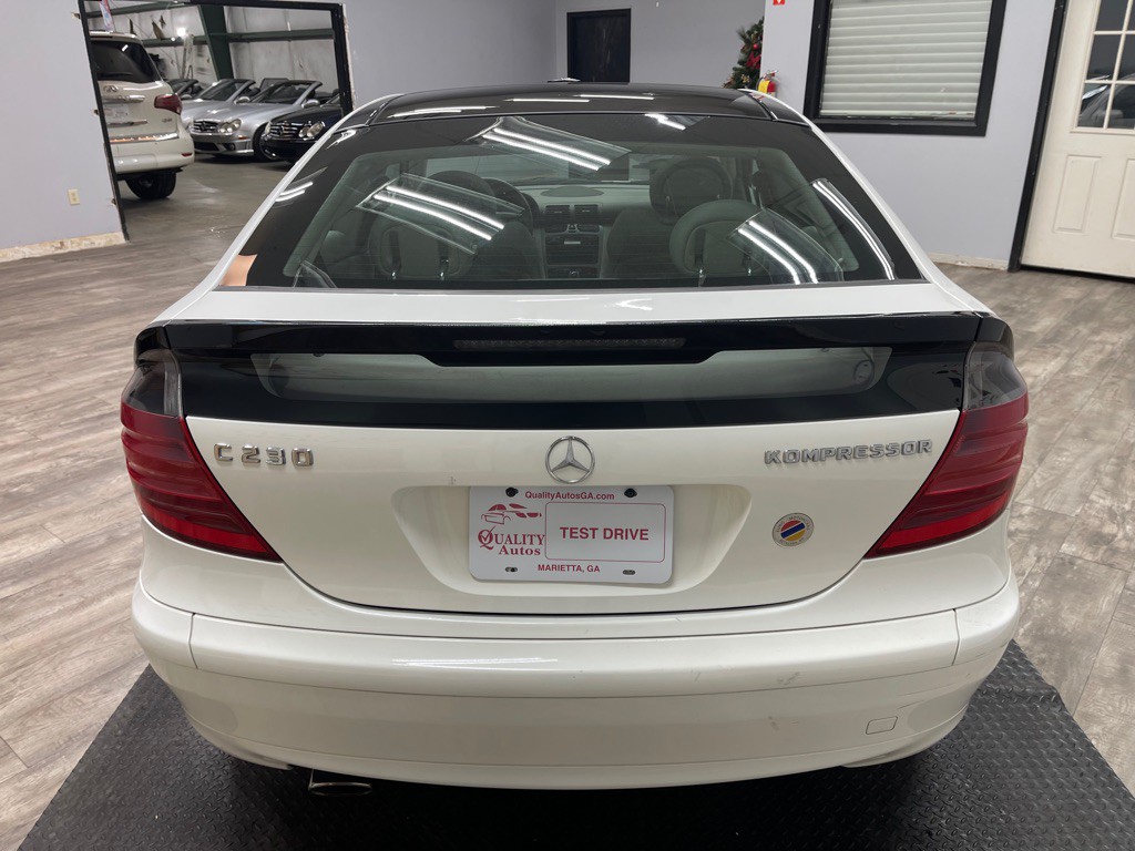 2003 Mercedes-Benz C-Class Image 10