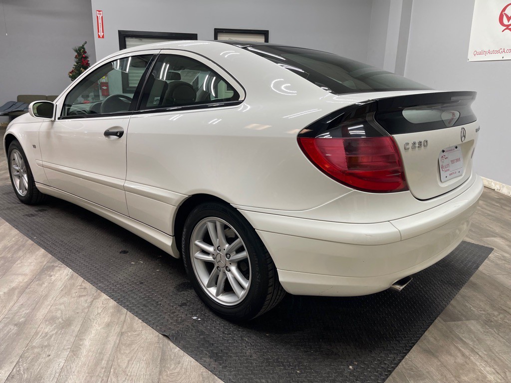 2003 Mercedes-Benz C-Class Image 11