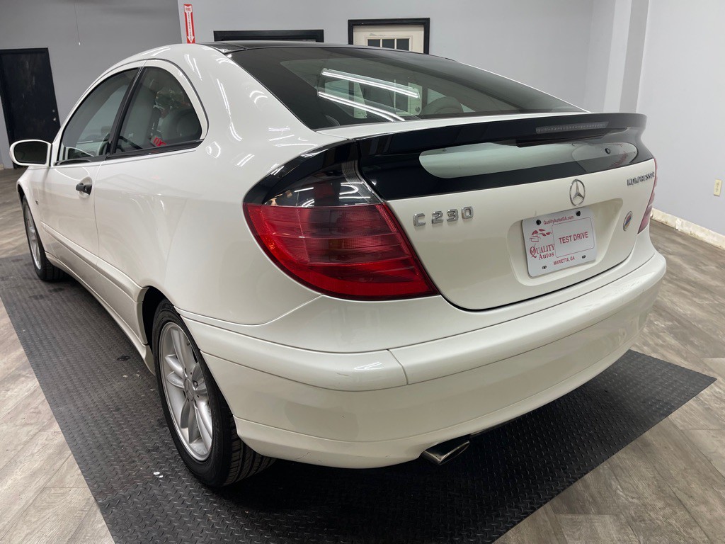 2003 Mercedes-Benz C-Class Image 12