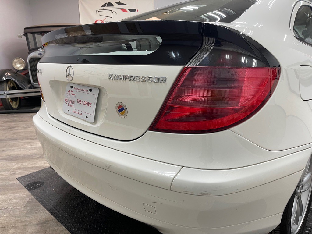 2003 Mercedes-Benz C-Class Image 16