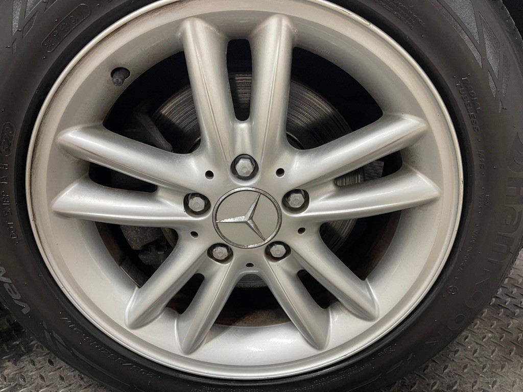 2003 Mercedes-Benz C-Class Image 30