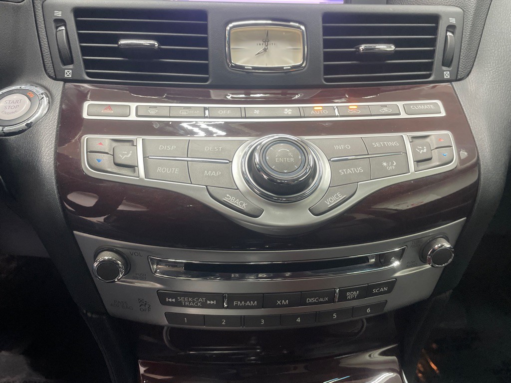 2013 INFINITI M37 Image 25