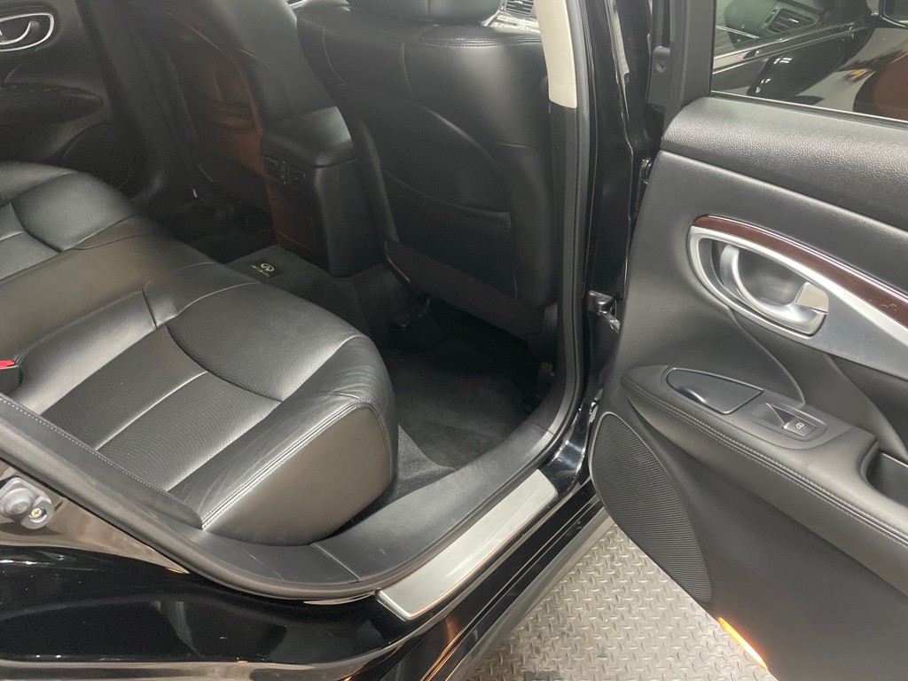 2013 INFINITI M37 Image 33