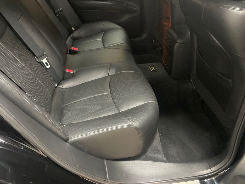 2013 INFINITI M37 Image 35