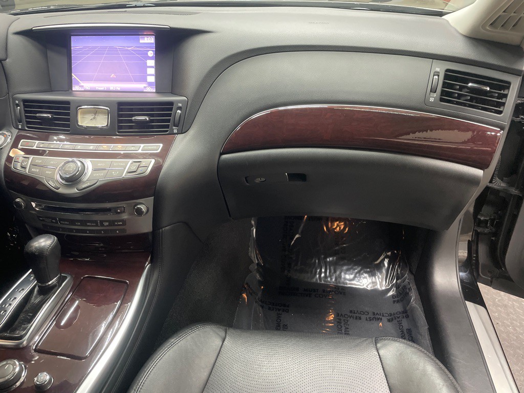 2013 INFINITI M37 Image 43