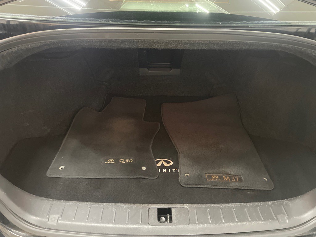2013 INFINITI M37 Image 46