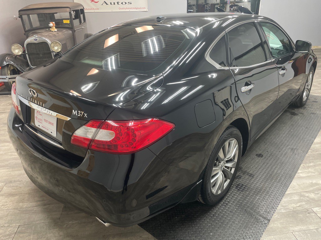 2013 INFINITI M37 Image 5