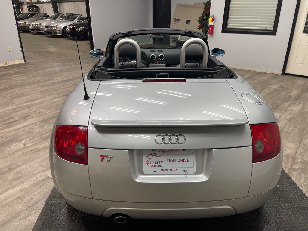 2003 Audi TT Image 9