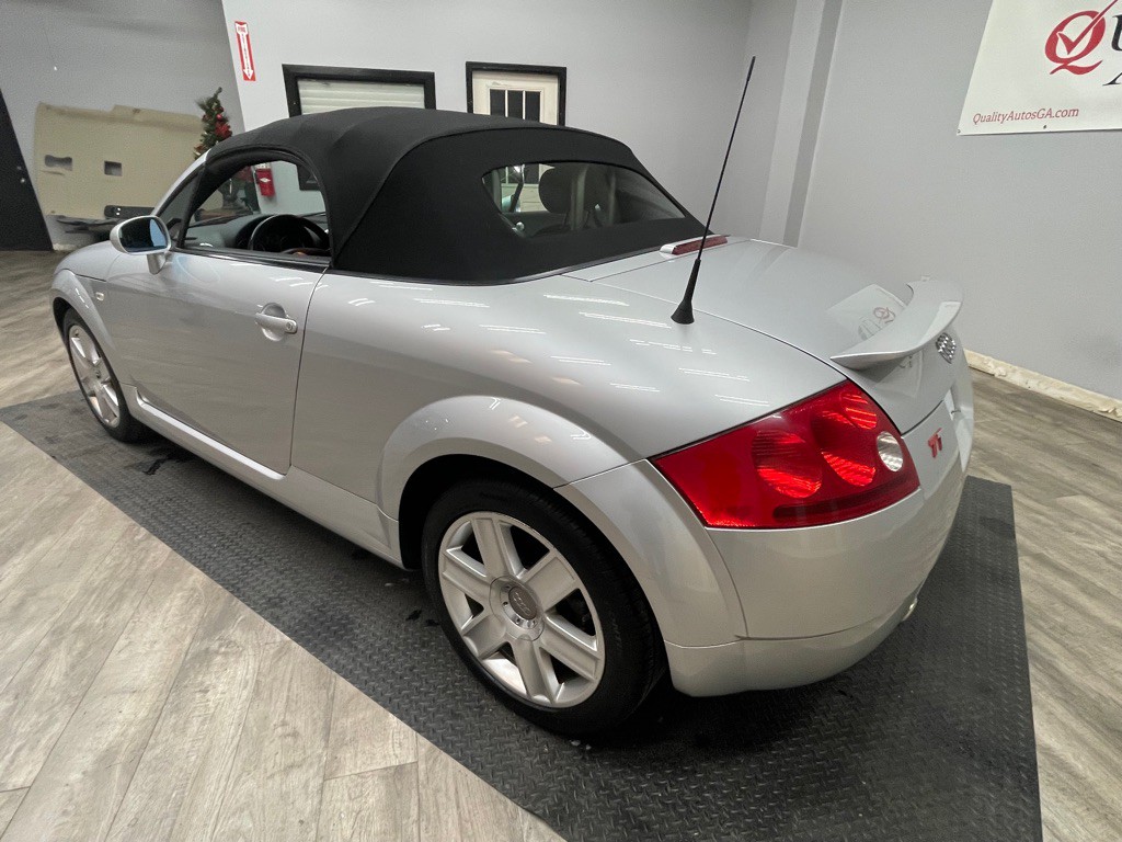 2003 Audi TT Image 13