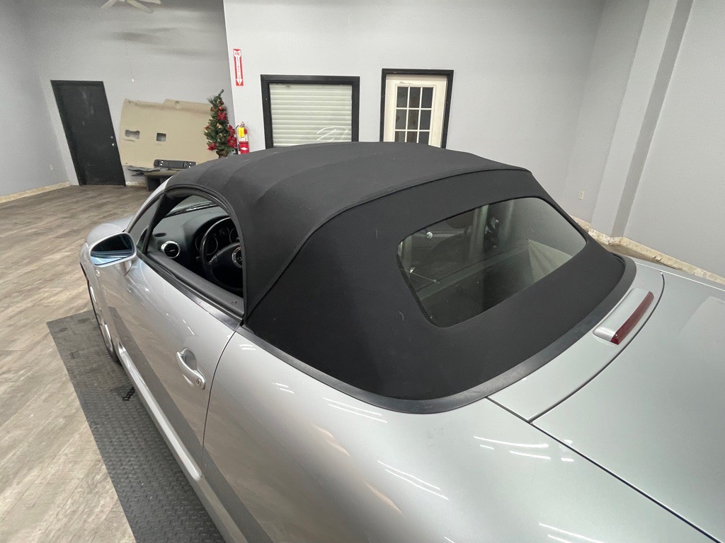 2003 Audi TT Image 14