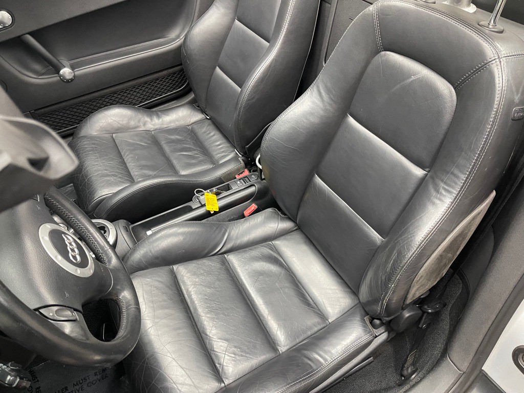 2003 Audi TT Image 20